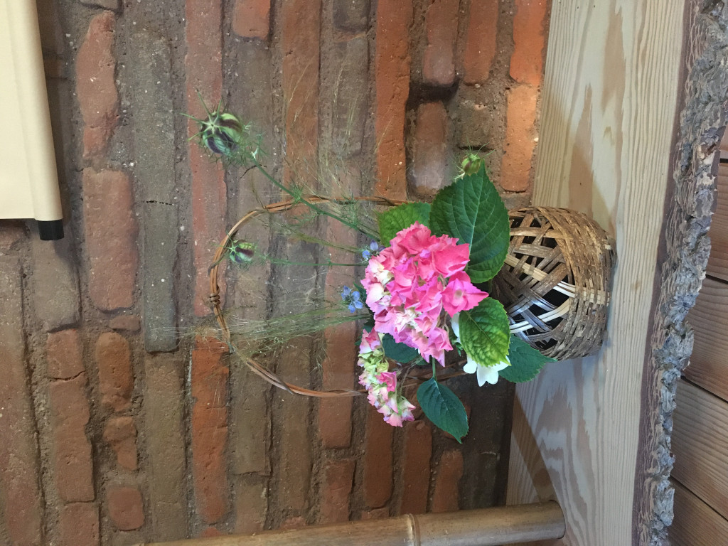 4FB6D611-3E27-4C8C-B4E9-AD9A013802D9