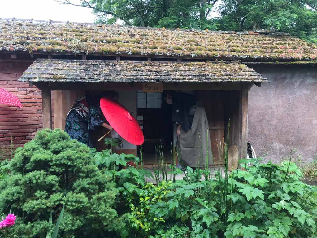 613E500D-A0D9-4CCE-A205-46A87631EDA2